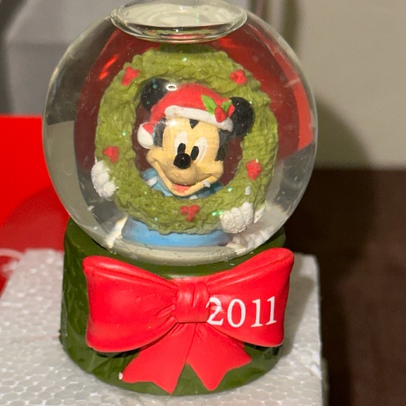 Disney/JcPenny Other - NIB: 2011 Disney MICKEY MOUSE Snow Globe /JcPenny Exclusive